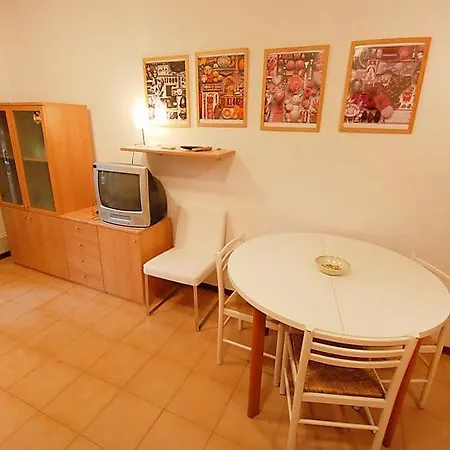 Cond Primavera Apartment *